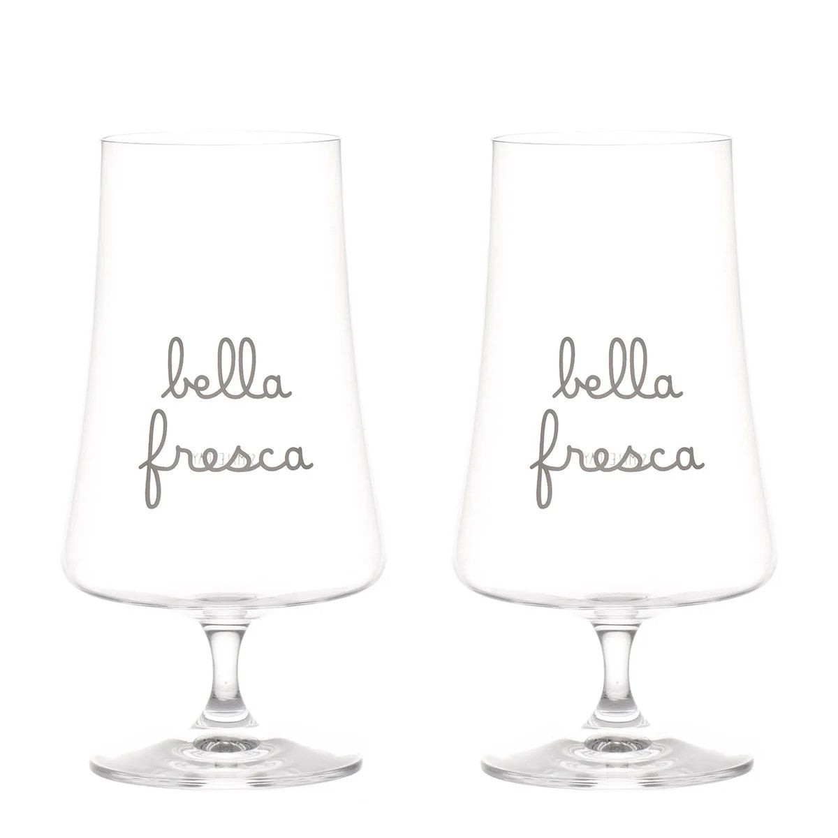 Due calici da birra realizzati in vetro di alta qualità, garantiscono una perfetta esperienza di degustazione. 550 ml. In negozio e online su tuttochic.live