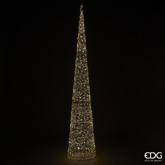 Albero di Natale a forma di cono con 1800 led realizzato in metallo color oro chiaro e decorato con perline diametro cm 45 x 280 h. In negozio e online su tuttochic.live