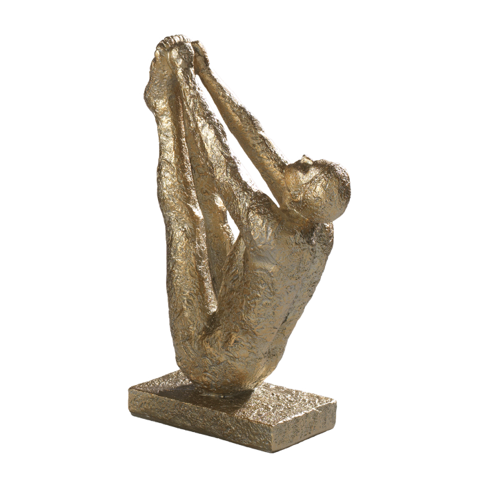 Scultura stampata in resina color oro satinato di uomo che fa yoga. Dimensioni: cm 17,5 x 10 x 29,5 h. In negozio e online su tuttochic.live