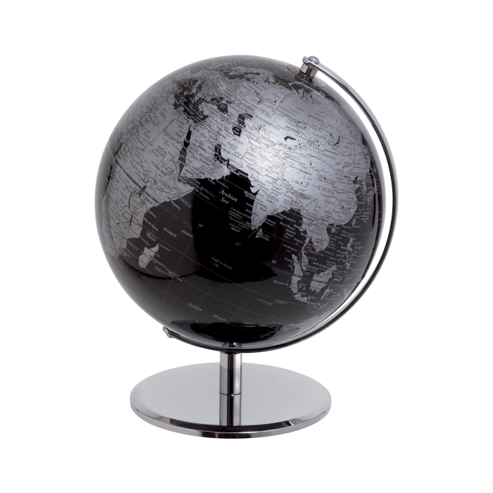 Esplora il mondo con stile con il mappamondo di colore nero di Mascagni. Questo elegante mappamondo ruota sulla base in metallo cromato, aggiungendo un tocco di lusso al tuo spazio. Perfetto per chi ama viaggiare e per chi desidera avere una raffinata decorazione. Globo Ø 25 cm. In negozio e online su tuttochic.live
