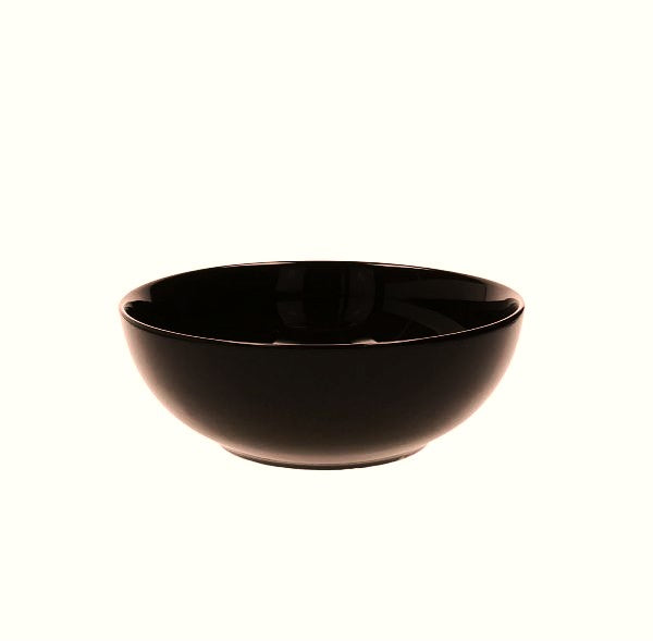 Insalatiera in porcellana ci colore marrone scuro lucido sia interno che esterno. Dimensioni: cm Ø 25 x h 9. In negozio e online su tuttochic.live
