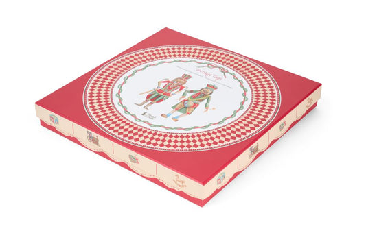 Set torta in ceramica Nuvole di Stoffa con piatto diametro 32 cm decorato con soldatini schiaccianoci e paletta coordinata, collezione Vintage Toys, Tutto Chic.