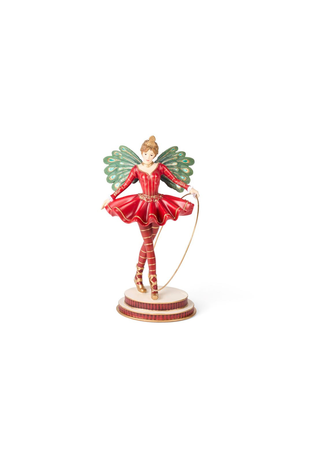 Statuina natalizia decorativa in resina a forma di ballerina circense con tutù rosso e oro, grandi ali effetto piume di pavone, mentre posa con un hula hoop dorato su una base circolare, altezza 25,6 cm, collezione Velvet Luxury Nuvole di Stoffa, Tutto Chic.
