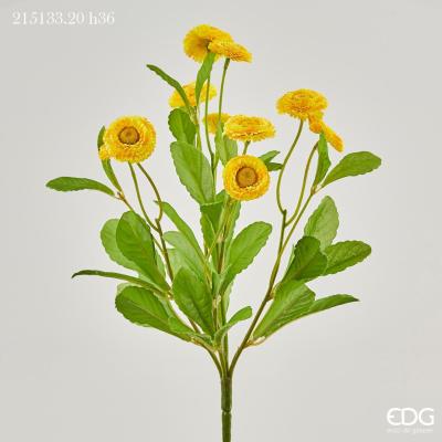 Cespuglio artificiale di fiori Pratolina di colore giallo. Dimensioni: altezza cm. 36. Ideali per decorare. In negozio e online su tuttochic.live