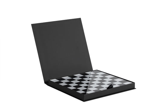 Elegante scatola porta scacchi e dama in cristallo acrilico trasparente e nero colore pieno. Dimensioni cm 30x30. Spessore PMMA mm 12. In negozio e online su tuttochic.live