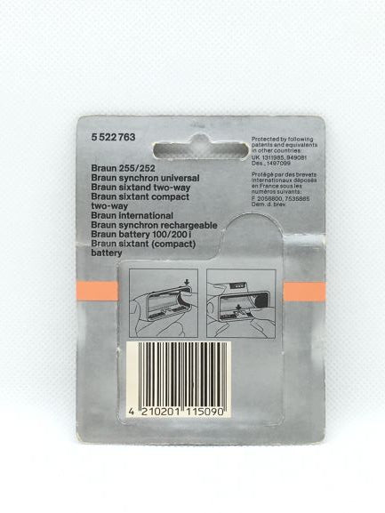 Lamina di ricambio 522 per rasoi Braun vintage. Adatta ai seguenti modelli: Braun 255/252 Braun Synchron universal Braun Sixtant two-way Braun Sixtant compact two-way Braun International Braun Synchron rechargeable Braun battery 100/200i Braun Sixtant compact battery. In negozio e online su tuttochic.live