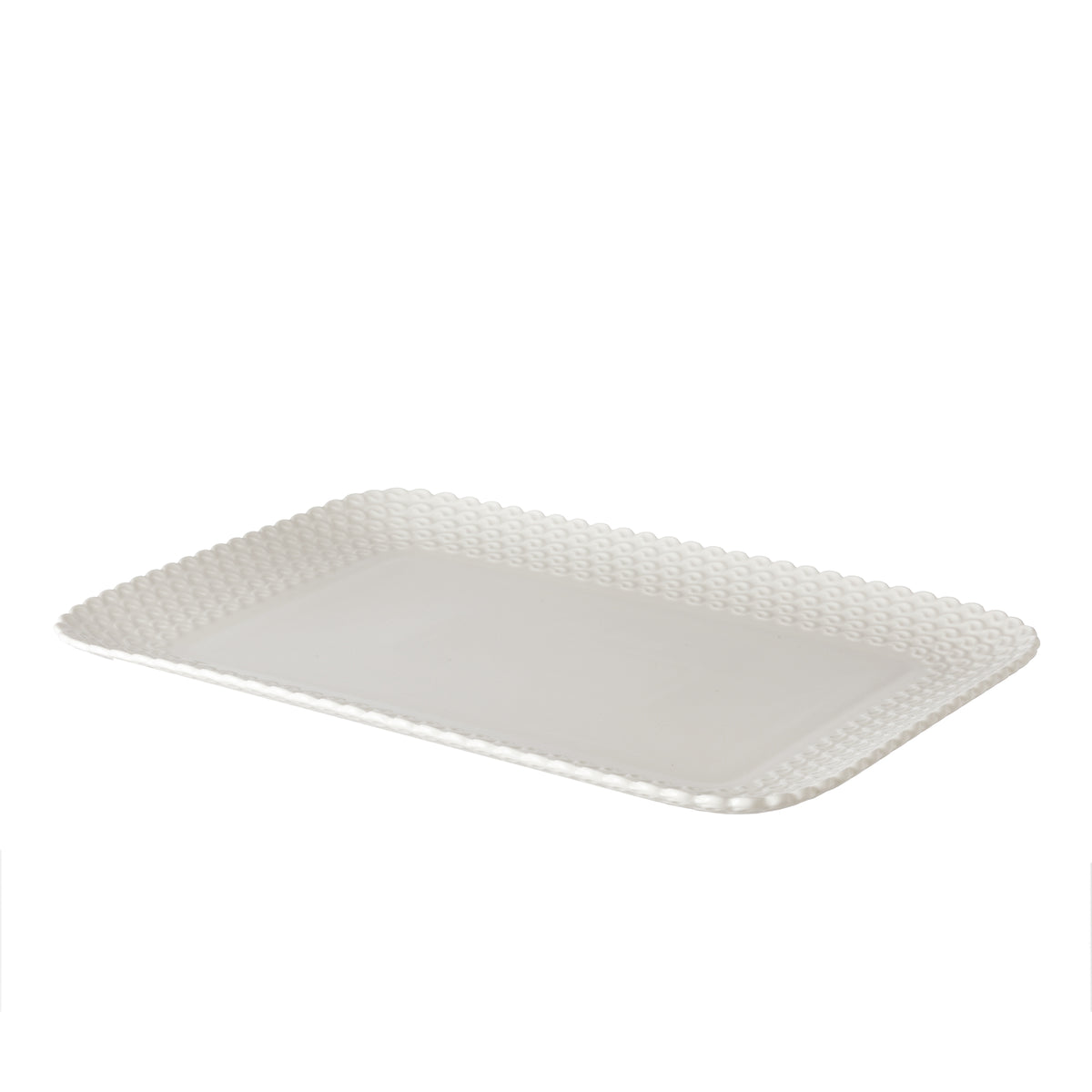 Vassoio pasticceria in porcellana bianca. Dimensioni: 31x22 cm Bordi smerlati su piatti, vassoi, piattini, bowl della linea Momenti, per dare un tocco di eleganza ad ogni apparecchiatura. Utilizzabile in forno tradizionale Utilizzabile in forno a microonde Lavabile in lavastoviglie. In negozio e online su tuttochic.live