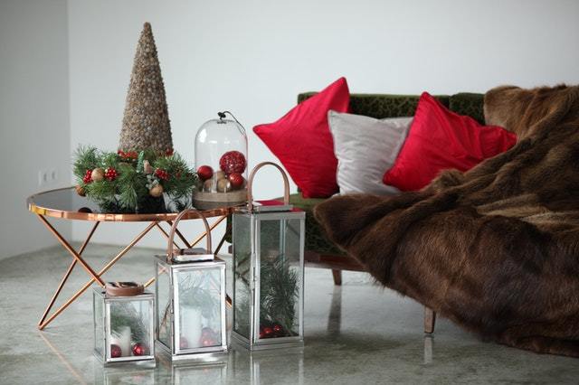 Crea ambienti più sensoriali ed eleganti con Lanterne e Portacandele di vari materiali vai su tuttochic.live