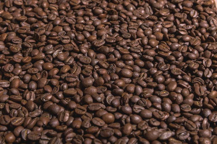 Da oltre 90 anni, Bialetti racconta i valori della tradizione italiana attraverso un percorso di aromi, colori e sapori che parlano di casa, riti conviviali e quotidianità. Scegli Tutto Chic per continuare la tradizione.