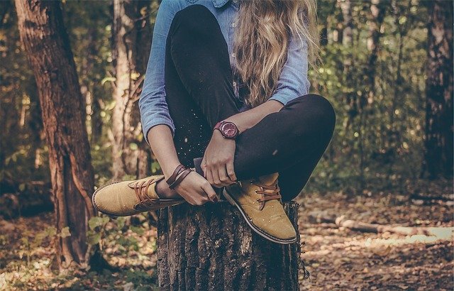 Nonostante gli smartphone hanno assunto anche la funzione di orologio, gli orologi da polso continuano ad essere indossati da molte persone. Questi accessori ancora oggi rappresentano uno status quo sia per uomini che per tantissime donne.