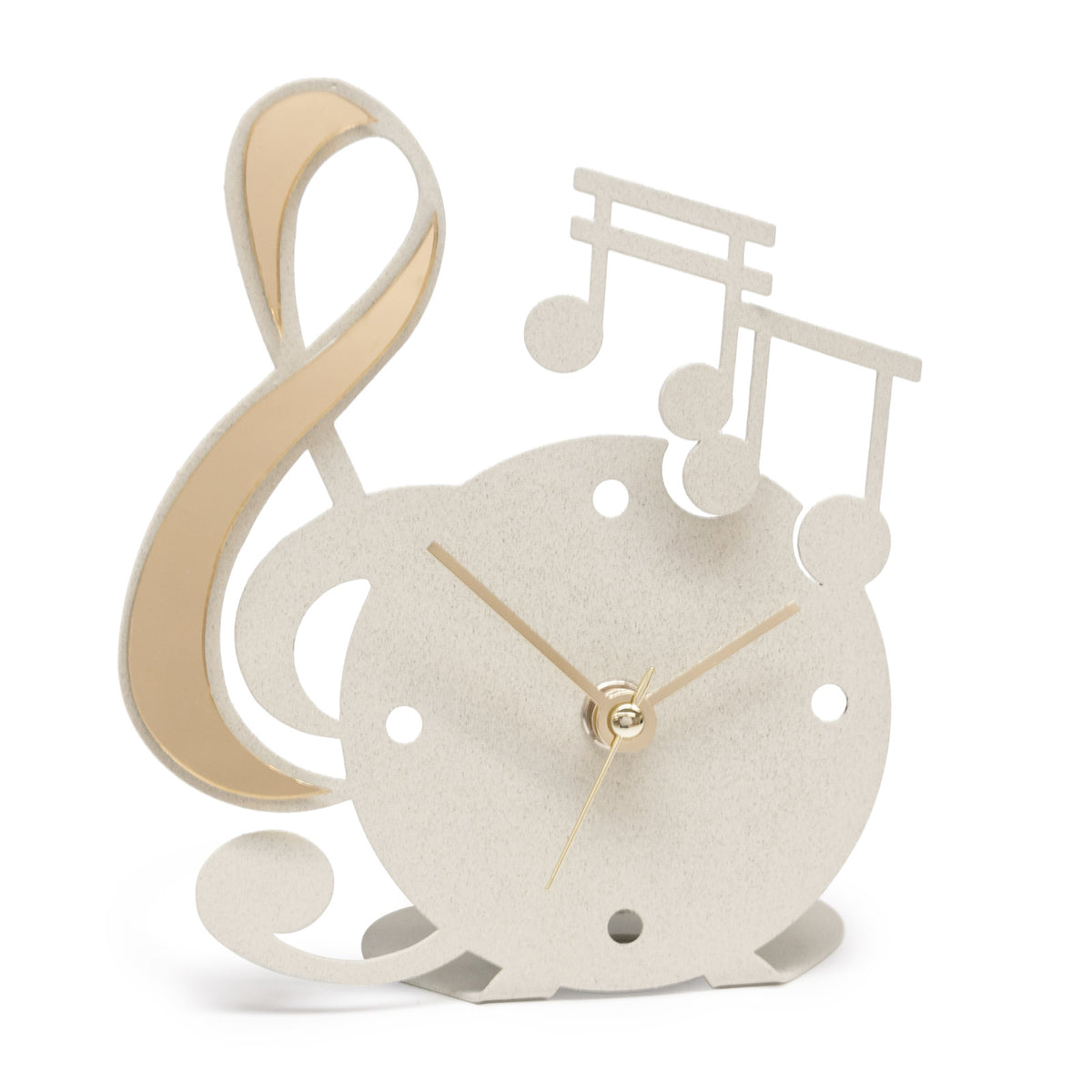 Divertente orologio da tavolo con decorazione in polimetilmetacrilato specchiato, perfetto sia come complemento d’arredo o come bomboniera. Dimensione: 13,5 x 15,5 H. Una linea di bomboniere moderne realizzate in ferro tagliato a laser e disponibili in tanti colori.. In negozio e online su tuttochic.live