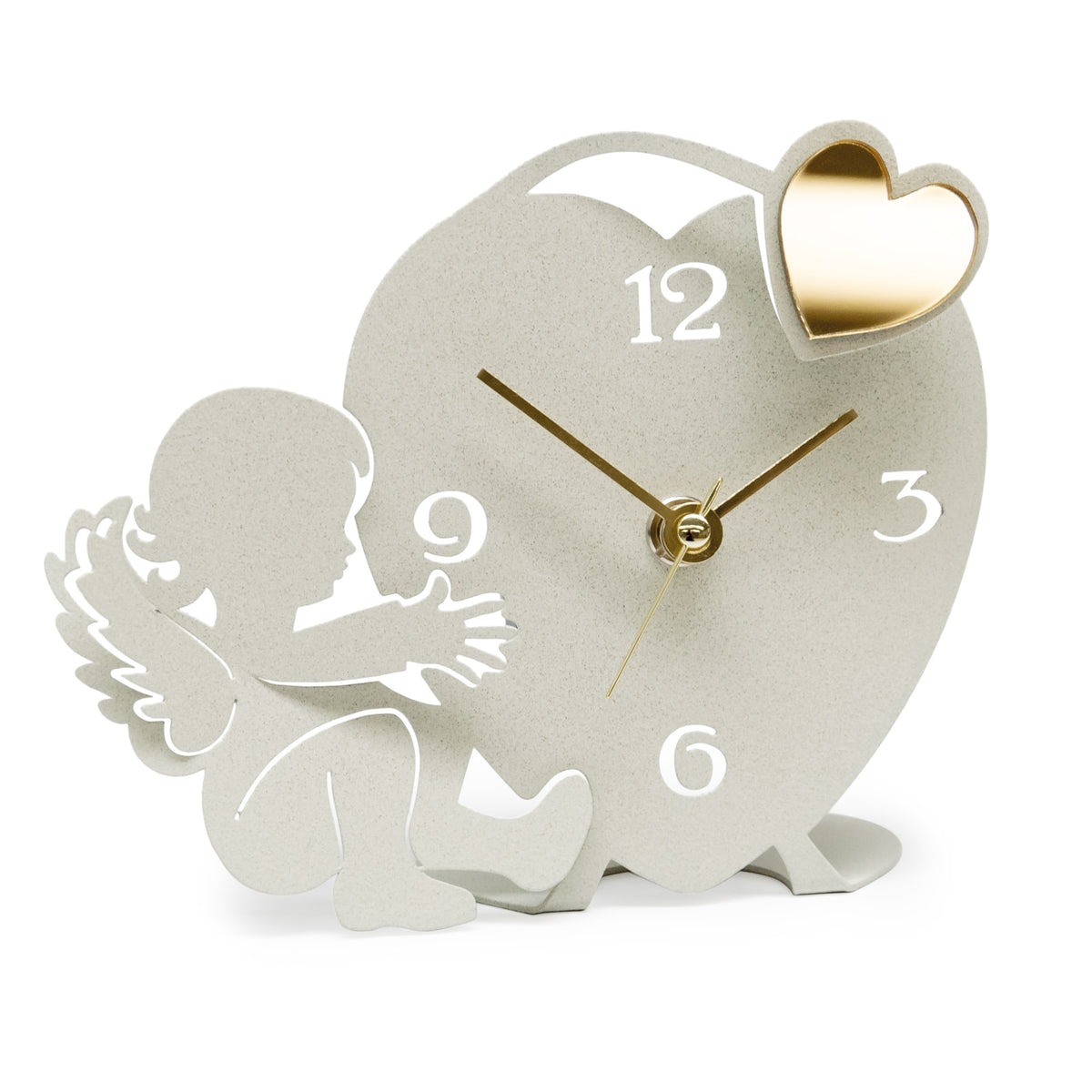 Divertente orologio da tavolo con decorazione in polimetilmetacrilato specchiato, perfetto sia come complemento d’arredo o come bomboniera. Dimensione: 16 x 14 H. Una linea di bomboniere moderne realizzate in ferro tagliato a laser e disponibili in tanti colori.. In negozio e online su tuttochic.live