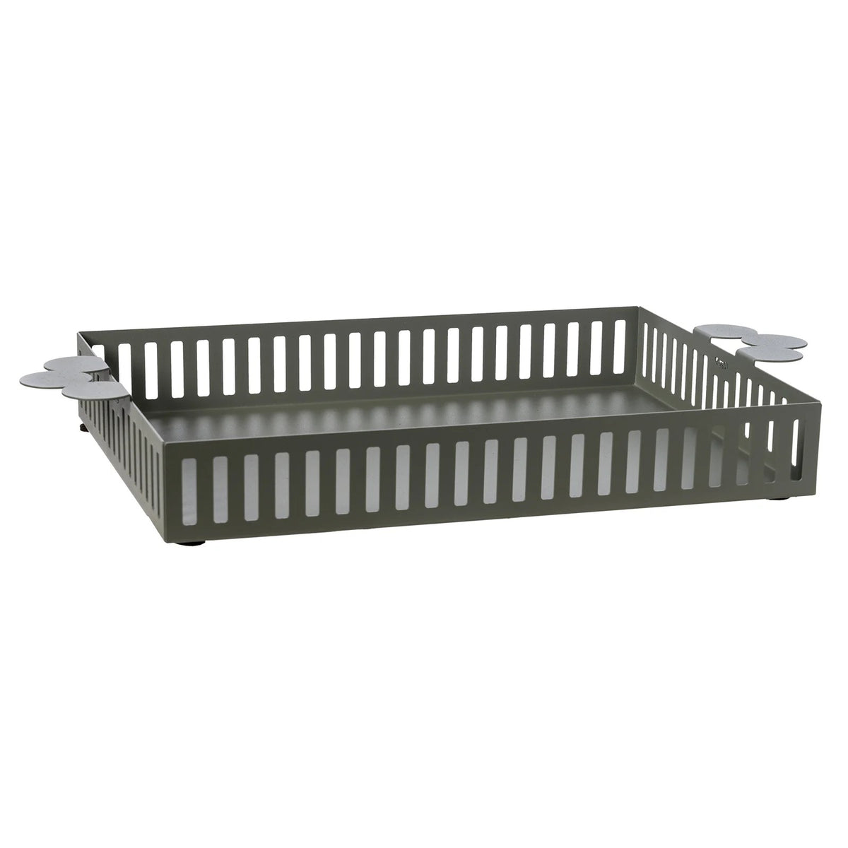 Il vassoio grande Old è realizzato in metallo colorato e adornato con eleganti maniglie laterali, conferendo un tocco di raffinatezza tipico della collezione Old. Dimensioni: 31 x 34,5 x 6 H cm Prodotto in Italia. In negozio e online su tuttochic.live