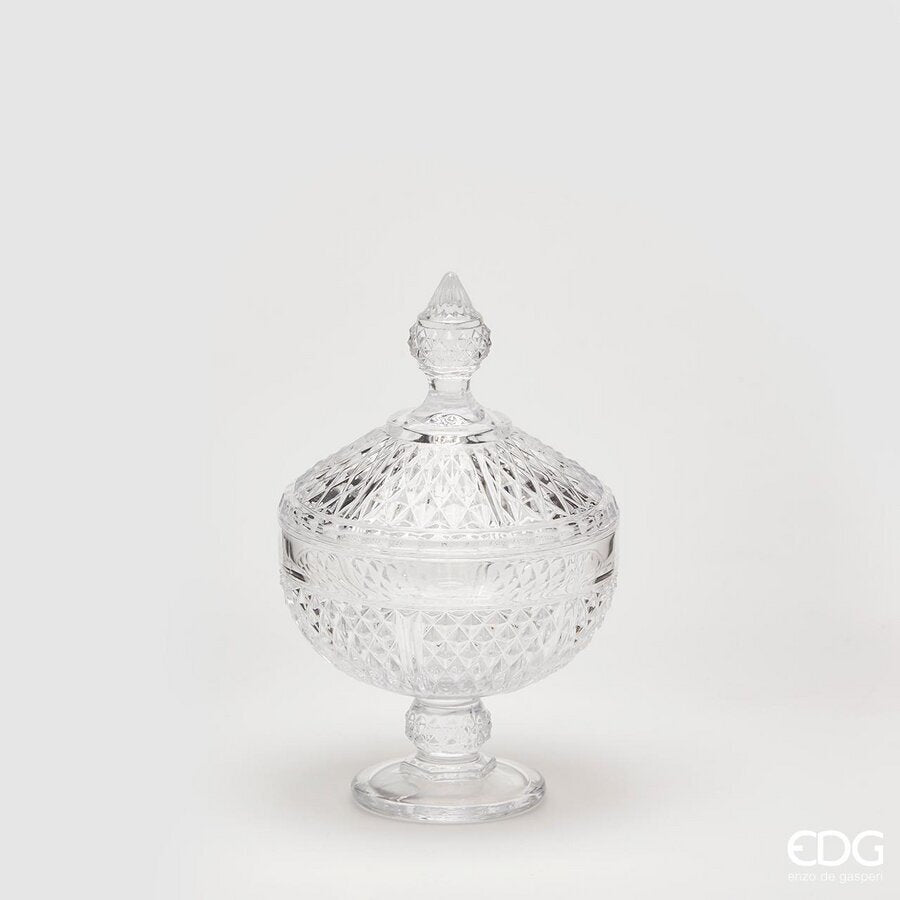 Coppa in vetro lavorato effetto cristallo. Il coperchio incluso aiuta a mantenere il cibo fresco e presentabile. Dimensioni: cm Ø 15 x h 25. In negozio e online su tuttochic.live