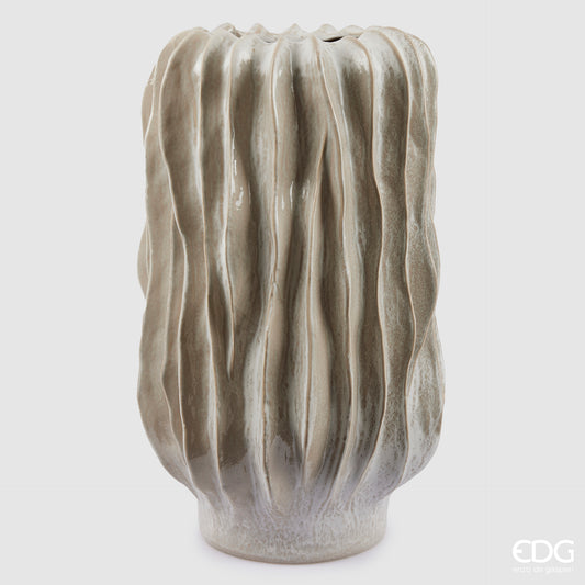 Vaso da terra scultoreo a righe verticali color avorio e tortora in ceramica waterproof H 61 cm di EDG Enzo De Gasperi.