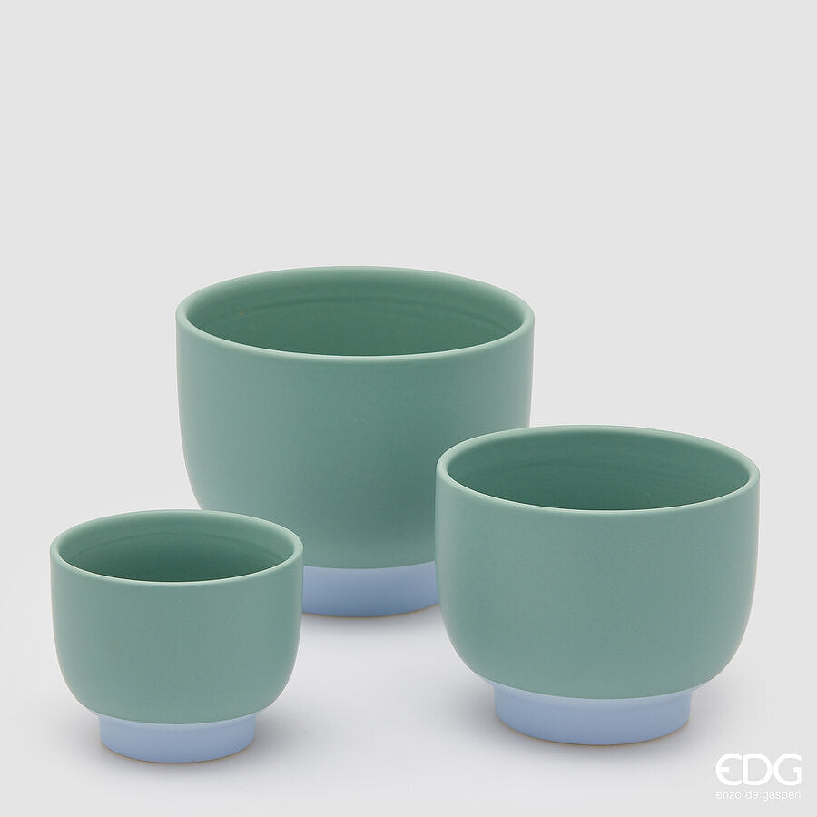 Serie 3 Cachepot bicolore in ceramica con piede. La serie comprende 3 dimensioni diverse . In negozio e online su tuttochic.live