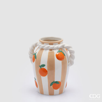 Con il Vaso Portafiori Arance in ceramica di Enzo De Gasperi, potrete aggiungere un tocco di colore e allegria alla vostra casa. Dimensioni: cm Ø 16 x h 22. In negozio e online su tuttochic.live