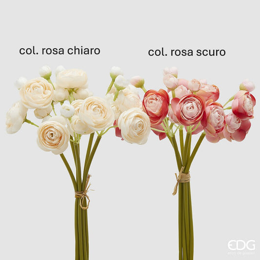 Questo bellissimo mazzo di ranuncoli artificiali, disponibile in tonalità di colore rosa, è un must-have per il tuo spazio di vita. Dimensioni: h cm 30. In negozio e online su tuttochic.live
