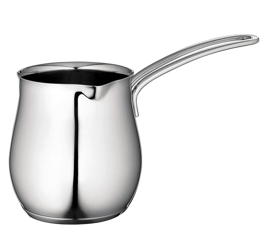 Questa brocca schiuma latte professionale è realizzata in acciaio inox di alta qualità, Disponibile in 2 capacità e dimensioni 350 ml e 750 ml. In negozio e online su tuttochic.live