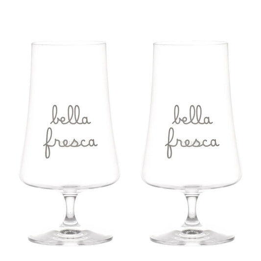 Due calici da birra realizzati in vetro di alta qualità, garantiscono una perfetta esperienza di degustazione. 550 ml. In negozio e online su tuttochic.live