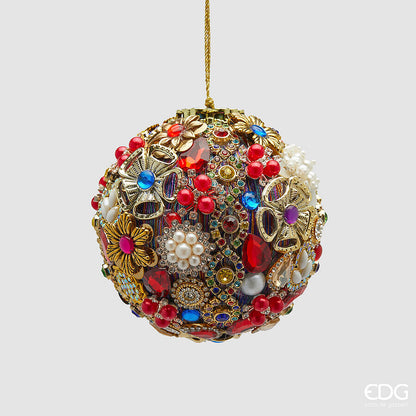 Palla di Natale gioiello della linea Supreme firmata EDG Enzo De Gasperi, diametro 10 cm, ricoperta da un ricco mosaico di fiori dorati a rilievo, grandi gemme rosse, blu, viola e perle bianche, con cordino d'oro.