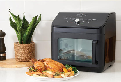 Forno multifunzione compatto ma allo stesso tempo molto capiente (13L di capacità) con la velocità e l'efficienza di una friggitrice ad aria, in grado di: grigliare, arrostire, tostare, cuocere, riscaldare, disidratare.  Capienza: 13 L• Dimensioni: 35 x 34.5 x 37,5 cm• Peso: 8.2 kg. In negozio e online su tuttochic.live