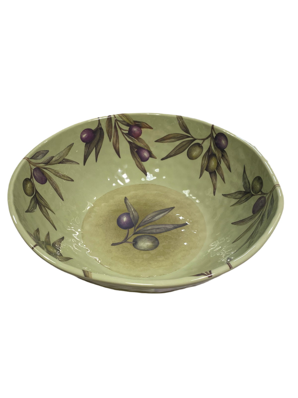 Insalatiera in melamina con decoro di foglie e frutti d'ulivo. La melamina, un materiale resistente, leggero, altamente igienico e di facile manutenzione. Dimensioni cm Ø 36 Lavabile in lavastoviglie. Non Utilizzabile in microonde e in forno tradizionale. In negozio e online su tuttochic.live