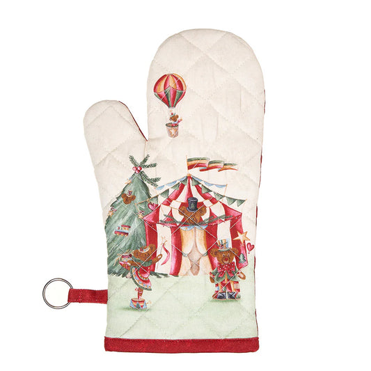 Il Guantone da forno "Bear Wonderland" è un prodotto di lusso, realizzato in morbido cotone e caratterizzato da un delizioso decoro natalizio ispirato al magico mondo del circo. Sarà il compagno perfetto per le tue attività culinarie durante le festività.  Dimensioni: cm 19 x 32. In negozio e online su tuttochic.live