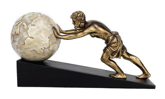 Scultura decorativa Archimede che spinge il mondo, figura oro e globo bianco su base nera, lunghezza 45 cm, brand Ambienti Glamour, Tutto Chic.