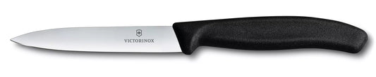 Piccolo coltello da cucina per verdure realizzato in Svizzera con filo liscio ultra affilato e con impugnatura ergonomica nera. Perfetto per tagliare e preparare verdura, frutta e altri cibi. DIMENSIONI Altezza: 12 mm Lunghezza: 212 mm Ampiezza: 23 mm Peso: 27 g  Lama 10 cm. In negozio e online su tuttochic.live
