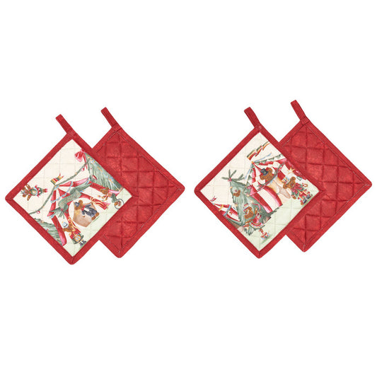 Perfette per affrontare la stagione festiva, le nostre presine da cucina Bear Wonderland sono realizzate in morbido cotone e decorati con un incantevole tema natalizio di orsetti al circo. Rendono ogni momento in cucina un'esperienza lussuosa e unica. Dimensione singola: cm 18 x 18. In negozio e online su tuttochic.live 