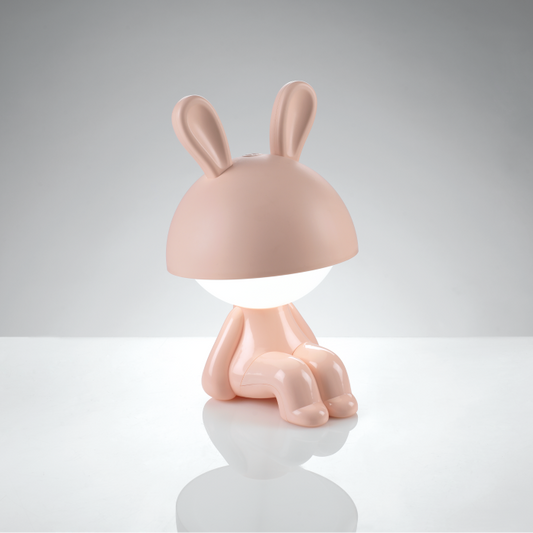 Lampada a led in ABS rosa per cameretta. Durate batteria: 4-8 ore. Cavo usb-c incluso. Dimensione: 16,5 x 16,5 x 27 cm. In negozio e online su tuttochic.live