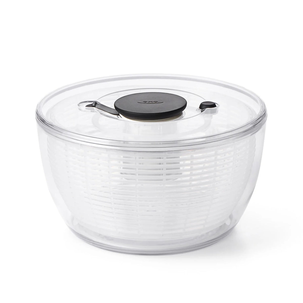 Perfetta per lavare insalata, erbe o frutti di bosco con meccanismo a pompa brevettata, pulsante freno centrifuga e base antiscivolo. Cestello e recipiente utilizzabili anche singolarmente. In negozio e online su tuttochic.live 