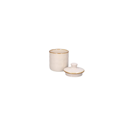 Contenitore barattolo in gres porcellanato di colore avorio. Dimensioni e capacità: 200 ml Concerto, con le sue tonalità iconiche e forme materiche, arriva anche in cucina grazie alla nuova collezione di Barattoli. Oggetti funzionali dal sapore contemporaneo. In negozio e online su tuttochic.live 