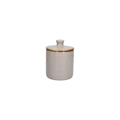 Contenitore barattolo ermetico in gres porcellanato di colore grigio perla. Dimensioni: cm Ø 10,7 x 14,5 h - 600 ml Concerto, con le sue tonalità iconiche e forme materiche, arriva anche in cucina grazie alla nuova collezione di Barattoli. Oggetti funzionali dal sapore contemporaneo. In negozio e online su tuttochic.live 