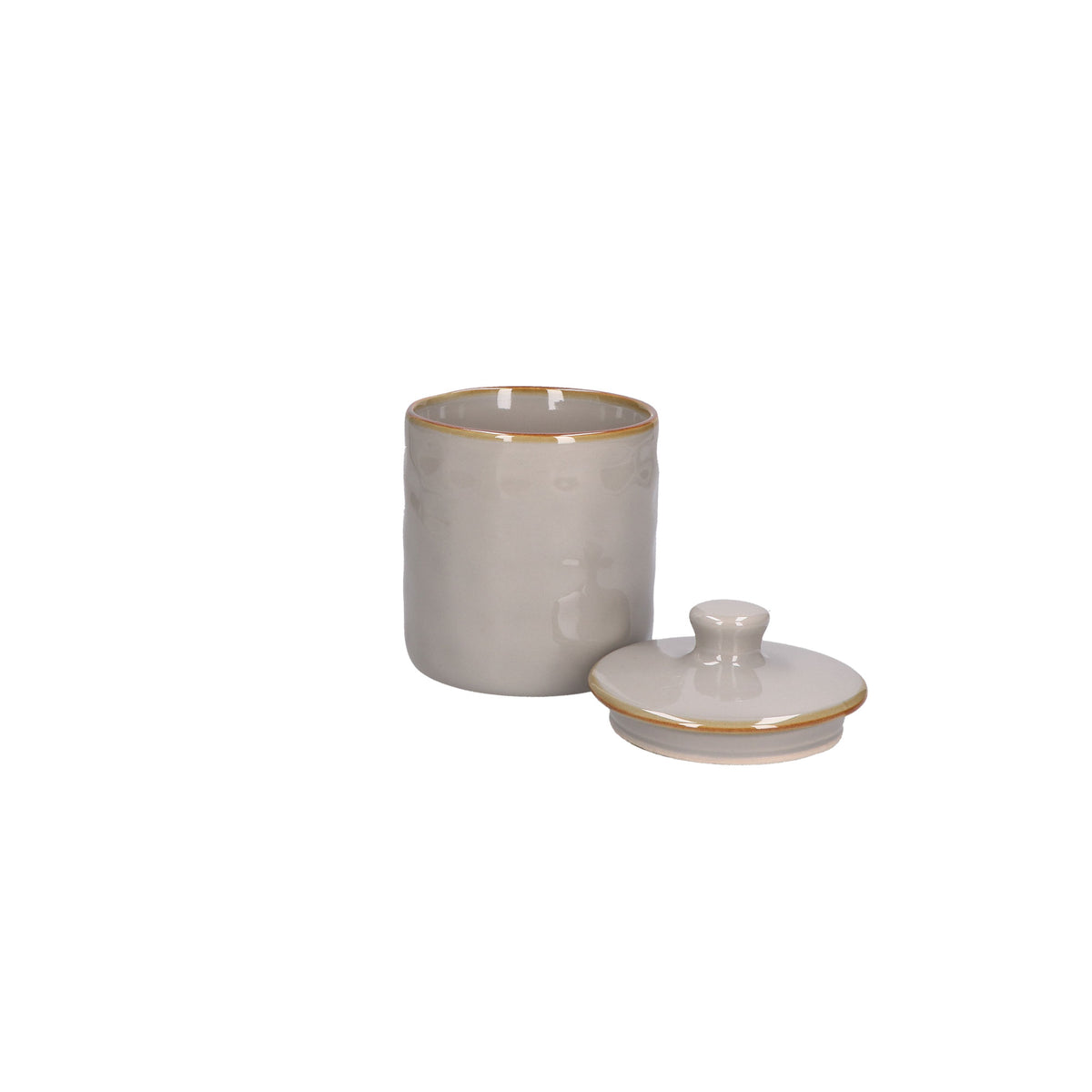 Contenitore barattolo ermetico in gres porcellanato di colore grigio perla. Dimensioni: cm Ø 10,7 x 14,5 h - 600 ml Concerto, con le sue tonalità iconiche e forme materiche, arriva anche in cucina grazie alla nuova collezione di Barattoli. Oggetti funzionali dal sapore contemporaneo. In negozio e online su tuttochic.live 