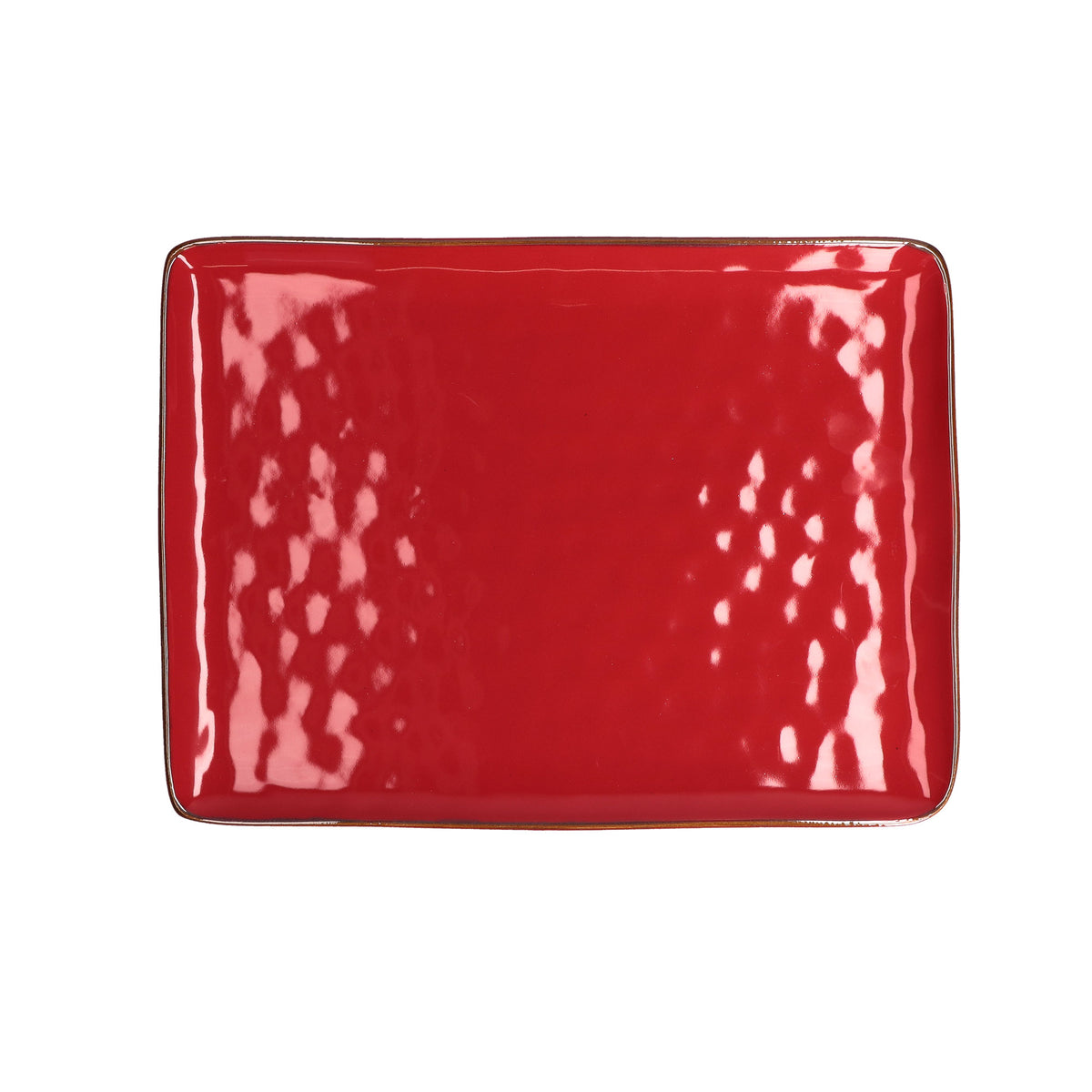 Vassoio rettangolare in porcellana di colore corallo. Colori e forme moderne si mescolano con armonia ed elementi della tradizione. Dimensioni: cm 36 x 26,5 Materiali: Stoneware Lavabile in lavastoviglie. Utilizzabile in microonde. In negozio e online su tuttochic.live