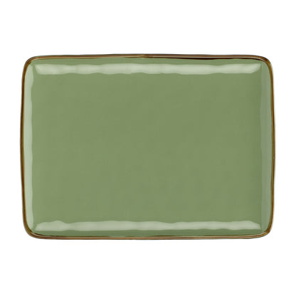 Vassoio rettangolare in porcellana di colore verde oliva. Dimensioni: cm 36 x 26,5 Materiali: Stoneware. In negozio e online su tuttochic.live