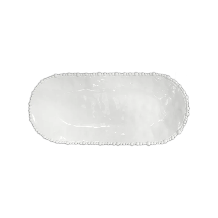 Piatto a Servire ovale in melamina di colore bianco dell'innovativa collezione Joke. Tonalità pastello e caratteristico bordo rivestito di micro sfere ornamentali fanno della linea in melamina un ottimo alleato per la tavola. Dimensioni: 53 x 24 cm. Lavabile in Lavastoviglie. In negozio e online su tuttochic.live