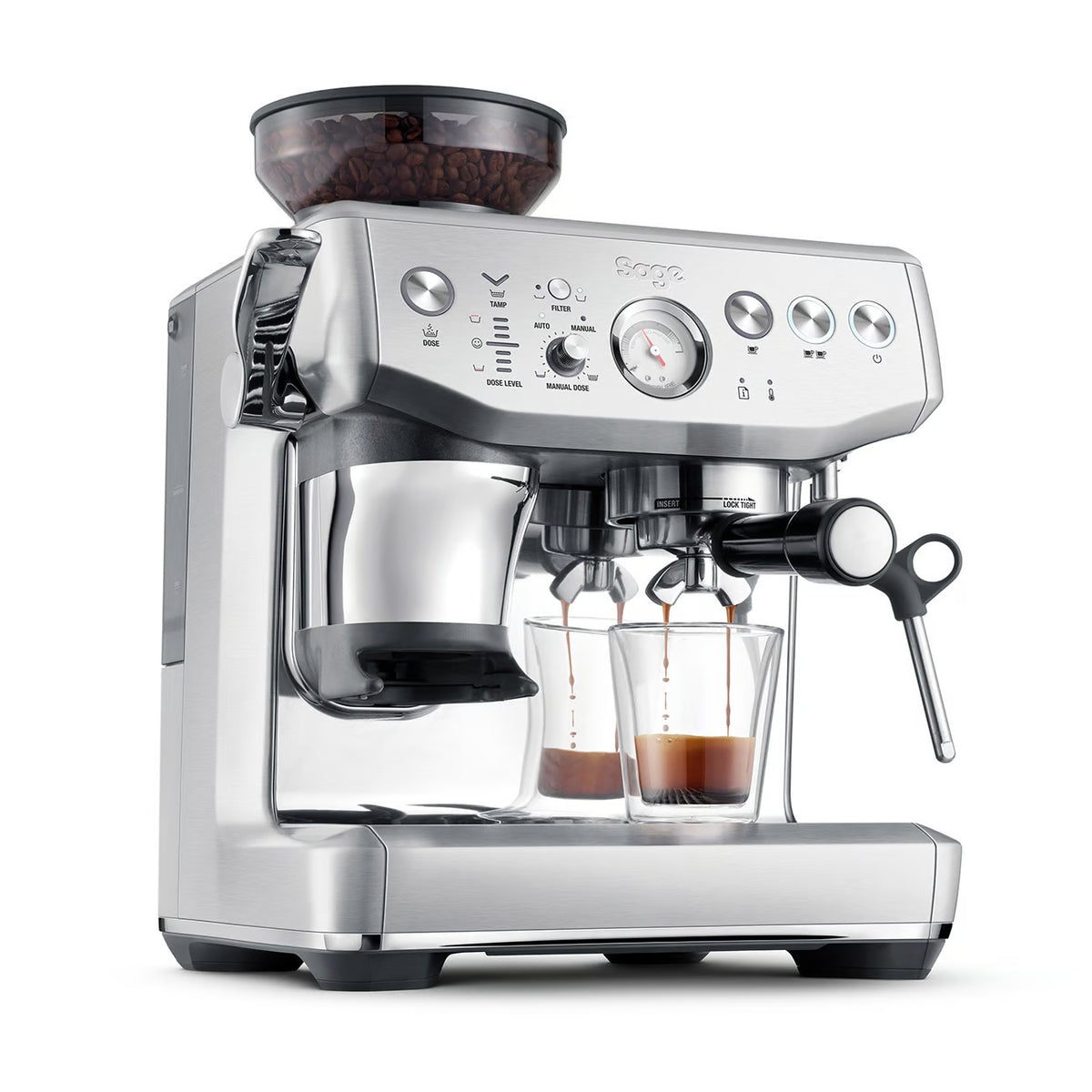Macchina da caffè THE BARISTA EXPRESS IMPRESS di Sage con Il sistema Impress™ Puck. Meno sporco, più semplicità. Prepara un caffè di terza generazione comodamente a casa tua: dal chicco alla tazza in meno di un minuto. In negozio e online su tuttochic.live