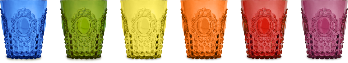 Set di 6 bicchieri da acqua colori assortiti in acrilico della collezione Baroque & Rock Anniversary. Opulenta e fastosa, minuziosa in ogni suo dettaglio. Dimensioni singolo bicchiere: Ø 8,5 cm / h 5 cm Lavabile in lavastoviglie, no microonde. In negozio e online su tuttochic.live