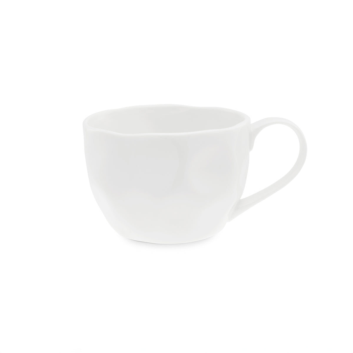 Set di 2 tazze da colazione realizzate in porcellana bianca di alta qualità, con una finitura materica 420 ml. In negozio e online su tuttochic.live