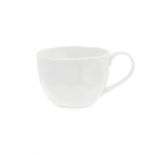 Set di 2 tazze da colazione realizzate in porcellana bianca di alta qualità, con una finitura materica 420 ml. In negozio e online su tuttochic.live