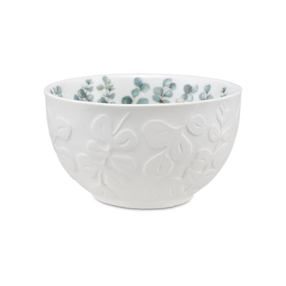 La Coppetta Sempreverde set da 6 pezzi unisce l’eleganza della satin porcelain alla delicatezza di un decoro a rilievo ispirato alla natura. Dimensioni: Ø cm 12 x h 6,5. In negozio e online su 