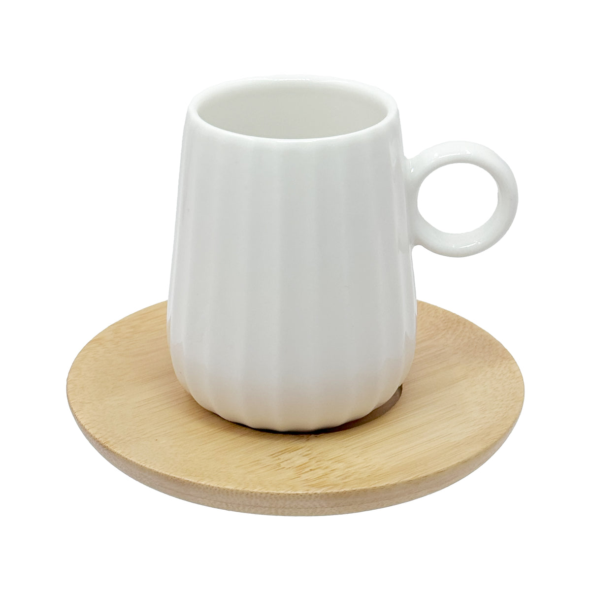Set di 6 tazzine da caffè INTAVOLA! Realizzate in fine porcellana lavorata con piattino in legno. Capacità: 90 ml Dimensioni: cm Ø 10 x h 8. In negozio e online su tuttochic.live