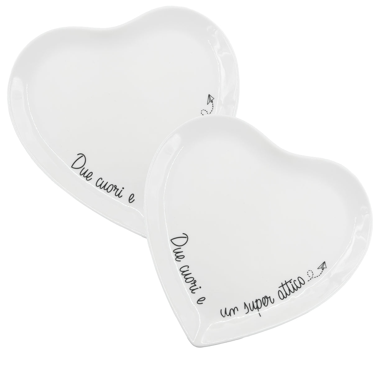 2 piattini a forma di cuore per alimenti in porcellana bianca decorata. Dimensioni singolo pezzo: cm Ø 17 x h 1,5. In negozio e online su tuttochic.live