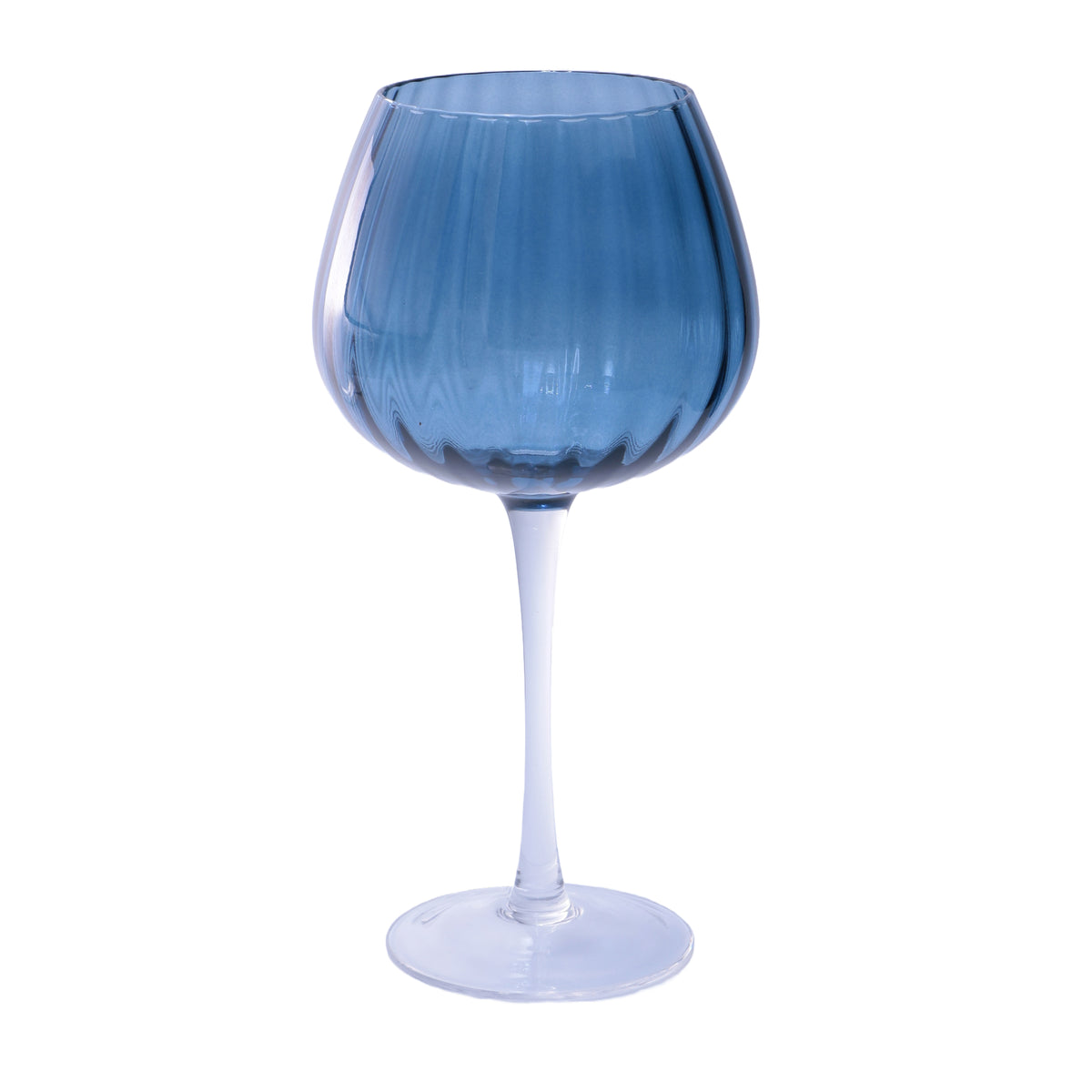 in pregiato vetro soffiato e arricchiti da un delicato colore blu trasparente, Capacità: 460 ml - Dimensioni: cm 10 x 20 h. In negozio e online su tuttochic.live