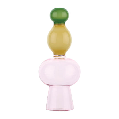 Vaso monofiore in vetro borosilicato. Più che vasi, sembrano piccole sculture in vetro dal design originale e contemporaneo, che regalano a ogni stanza personalità e luce. Alchimia è un omaggio retrò agli alambicchi. Dimensioni: cm Ø 10.5 x 26.5 h. In negozio e online su tuttochic.live