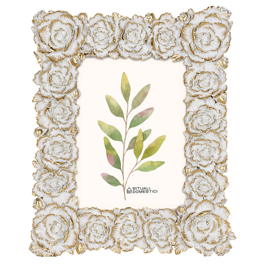 portafoto in pregiata resina con decoro fiori color bianco e oro, Disponibile in più misure per foto 20x25 - 15x20 - 10x15. In negozio e online su tuttochic.live