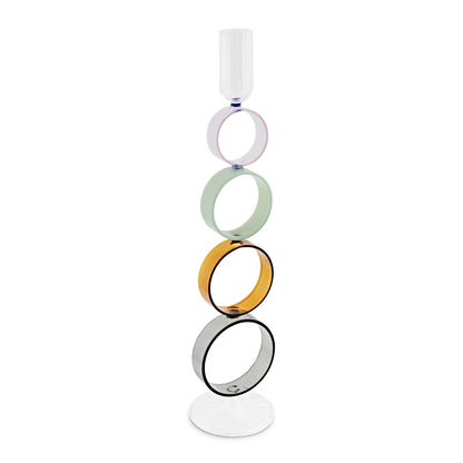 Crea un'atmosfera di classe e raffinatezza nella tua casa con il portacandela della collezione  "Cerchiando" di Rituali Domestici. Realizzato in vetro borosilicato, questo portacandela aggiunge un tocco di eleganza e resistenza al tuo spazio. Dimensioni: Ø 8 x 34.5 h cm. In negozio e online su tuttochic.live 